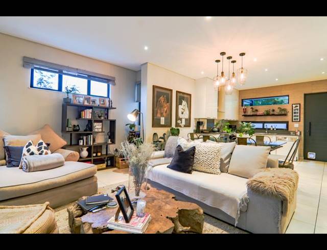 2 BEDROOM APARTMENT FOR SALE IN STEYN CITY